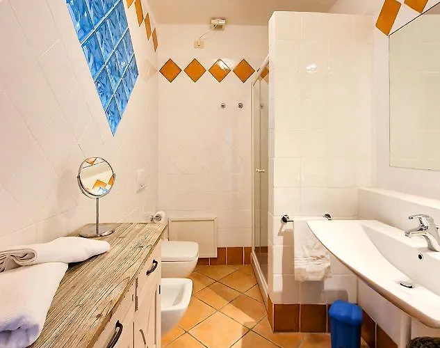 - Residenza Baro La Maddalena