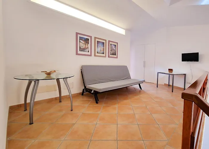 - Residenza Baro Apartman *